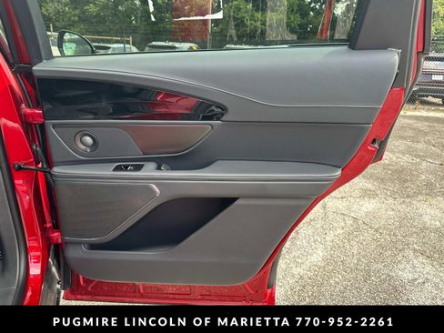New 2025 Lincoln Nautilus Premier w/ Equipment Group 102A AWD/4WD image 16