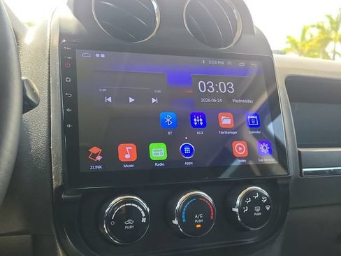 Used 2017 Jeep Patriot Latitude FWD image 21