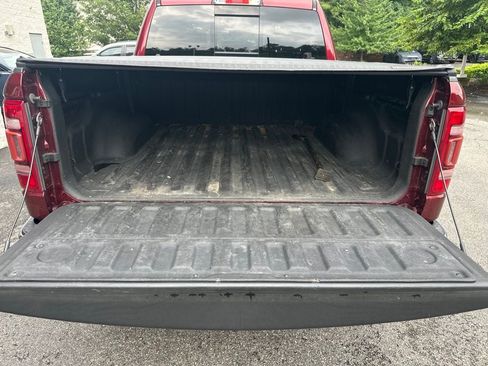 Used 2019 RAM 1500 Limited AWD/4WD image 9