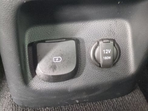 Used 2025 Genesis GV80 2.5T Standard AWD/4WD image 17