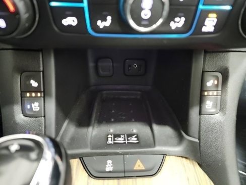 Used 2017 GMC Acadia Denali w/ Technology Package image 34