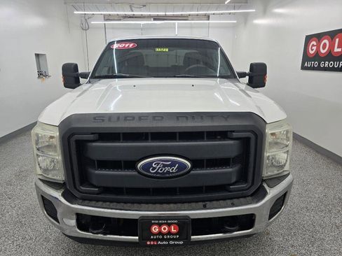 Used 2011 Ford F250 XL w/ PWR Equipment Group RWD image 2