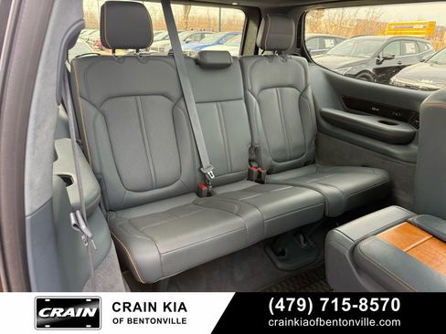 Used 2022 Jeep Grand Wagoneer Series II w/ Convenience Group III image 33