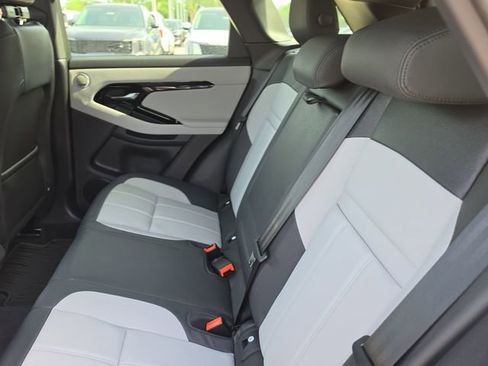 Used 2026 Land Rover Range Rover Evoque Dynamic SE AWD/4WD image 12