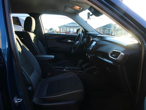 Used 2021 Chevrolet TrailBlazer LT w/ Convenience Package image 10