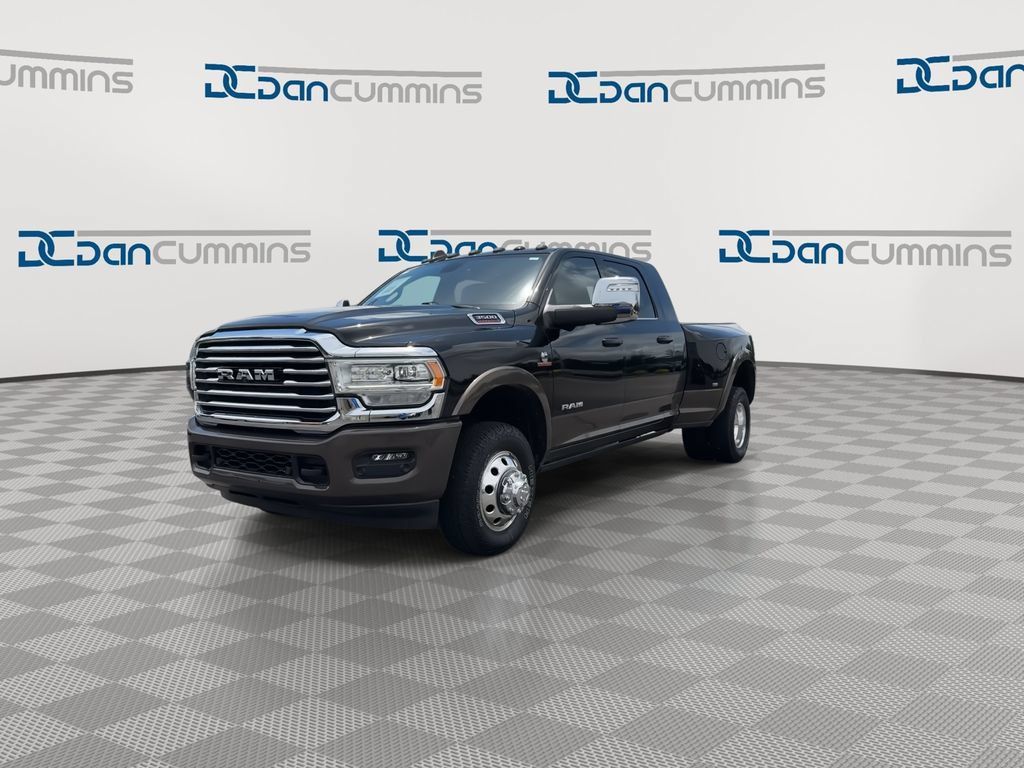 Used 2024 RAM 3500 Limited w/ Towing Technology Group AWD/4WD image 4