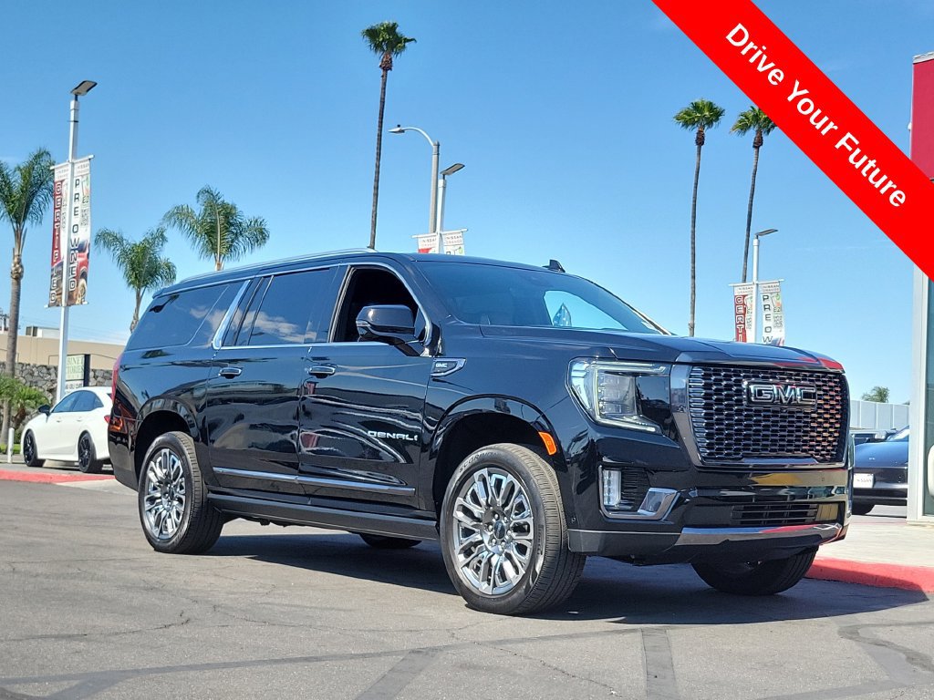 Used 2023 GMC Yukon XL Denali Ultimate AWD/4WD image 38