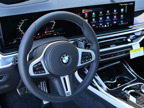 Used 2026 BMW X7 M60i AWD/4WD image 12
