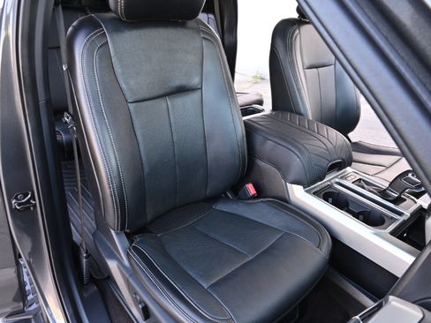 Used 2019 Ford F150 Lariat w/ Equipment Group 502A Luxury RWD image 28