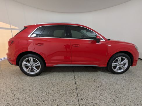 Certified 2024 Audi Q3 2.0T Premium AWD/4WD image 7