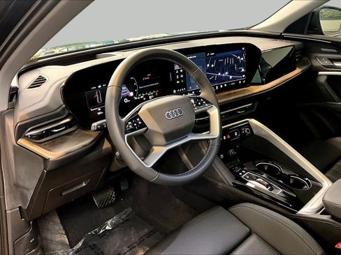 Certified 2025 Audi Q5 Premium Plus w/ Premium Plus AWD/4WD image 18