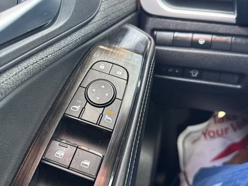 Certified 2023 Nissan Rogue SV AWD/4WD image 30