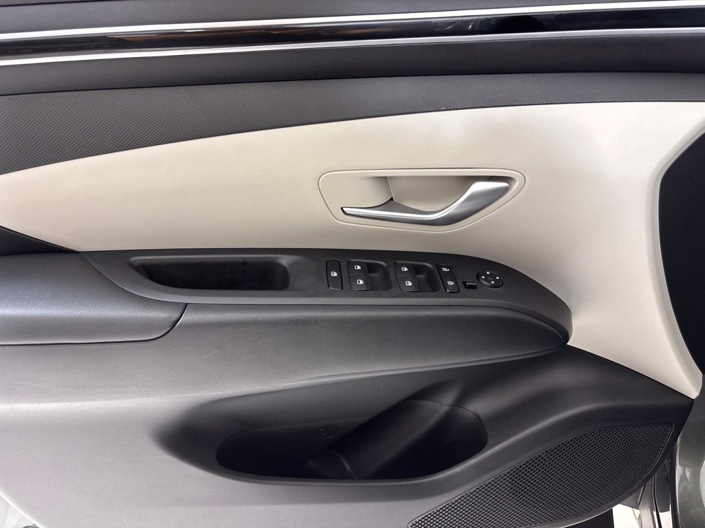Used 2023 Hyundai Tucson SEL FWD image 17