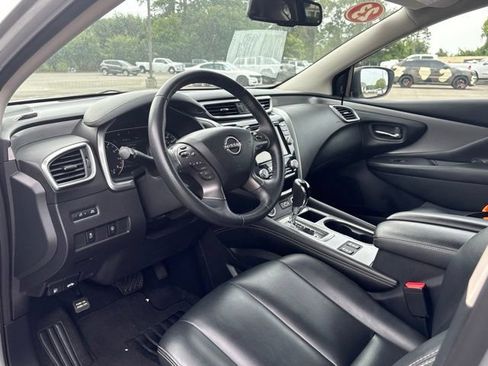 Used 2023 Nissan Murano SV AWD/4WD image 16