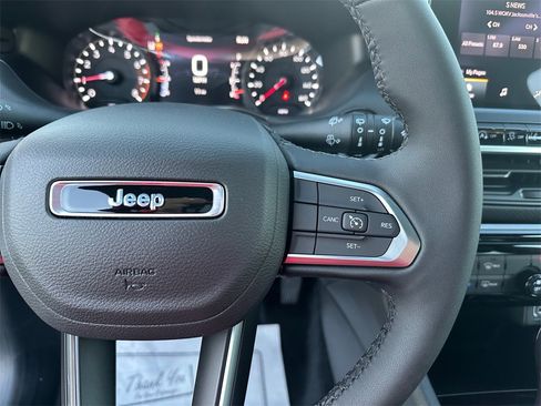 New 2026 Jeep Compass Latitude image 20