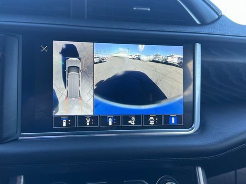 Used 2022 GMC Yukon Denali image 31