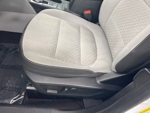 Used 2023 Ford Escape Active image 14