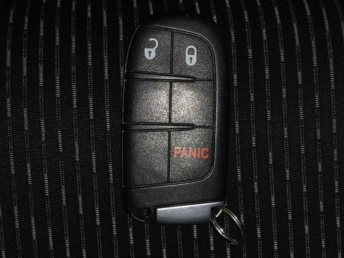 Used 2018 Dodge Journey SE w/ Connectivity Group image 32