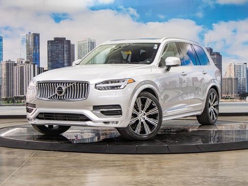 Used 2022 Volvo XC90 T6 Inscription w/ Advanced Package image 2