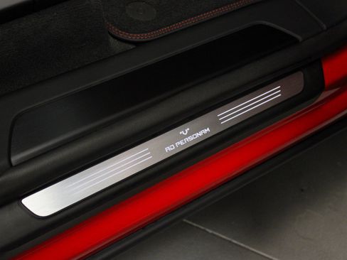 Used 2025 Lamborghini Urus SE image 45