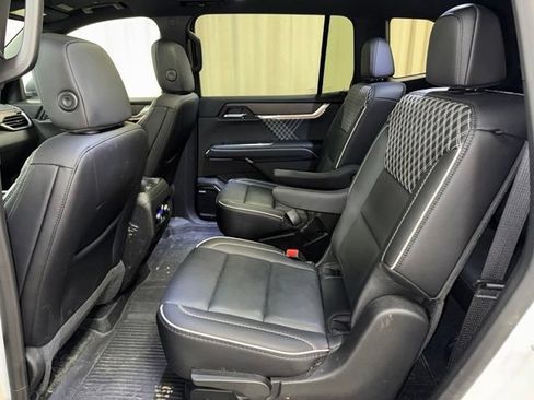 Used 2026 GMC Acadia Denali w/ Super Cruise Package AWD/4WD image 18