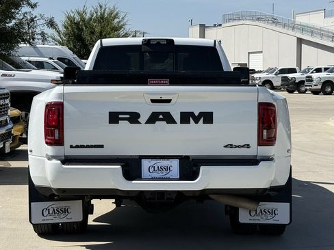 Used 2025 RAM 3500 Laramie AWD/4WD image 5