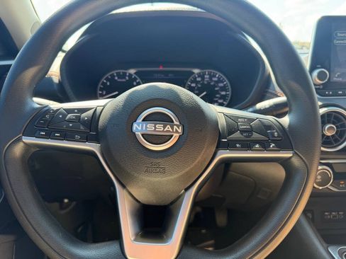 Used 2025 Nissan Sentra SV w/ Trunk Package FWD image 17