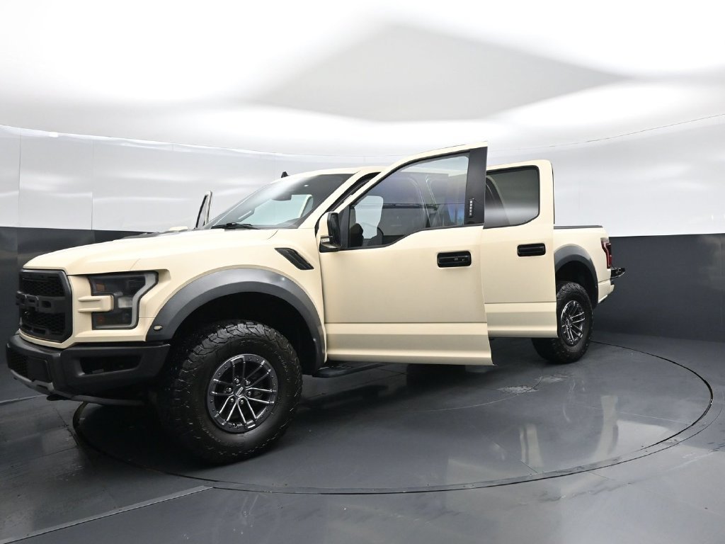Used 2019 Ford F150 Raptor w/ Equipment Group 802A Luxury AWD/4WD image 28