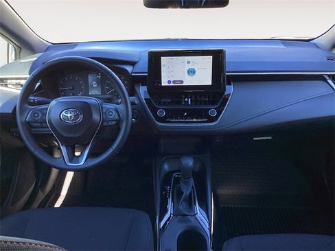 Certified 2025 Toyota Corolla SE image 10