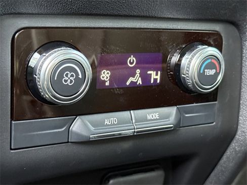 Used 2025 GMC Acadia AT4 image 18