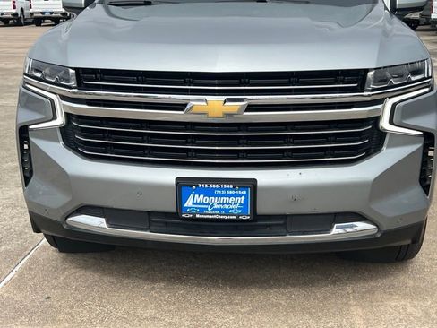 Used 2024 Chevrolet Tahoe LT RWD image 3