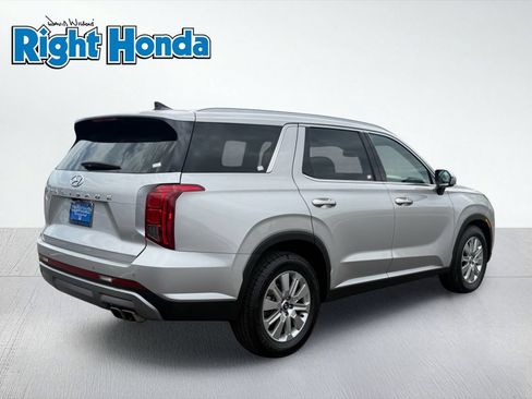 Used 2025 Hyundai Palisade SEL FWD image 8