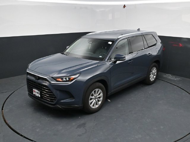 Used 2026 Toyota Grand Highlander AWD image 43