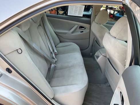 Used 2007 Toyota Camry LE FWD image 30