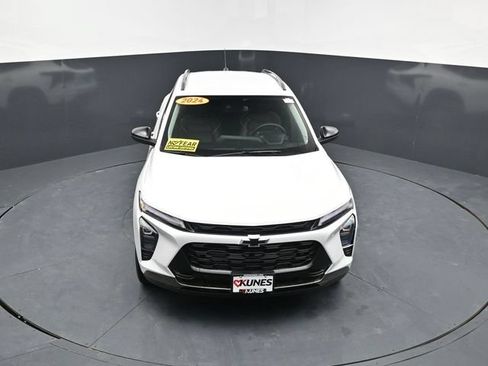 Used 2024 Chevrolet Trax ACTIV w/ Driver Confidence Package FWD image 36