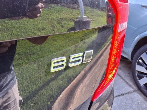 Certified 2025 Volvo XC90 B5 Plus image 29