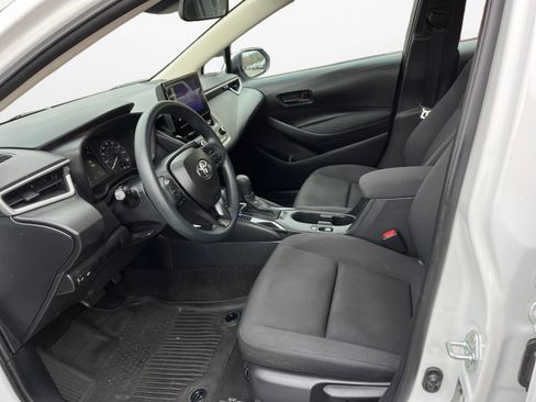 Used 2023 Toyota Corolla LE image 11