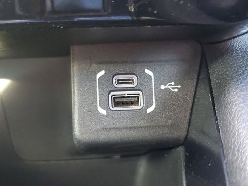 Used 2022 Jeep Compass Trailhawk w/ Trailhawk Elite Group image 24