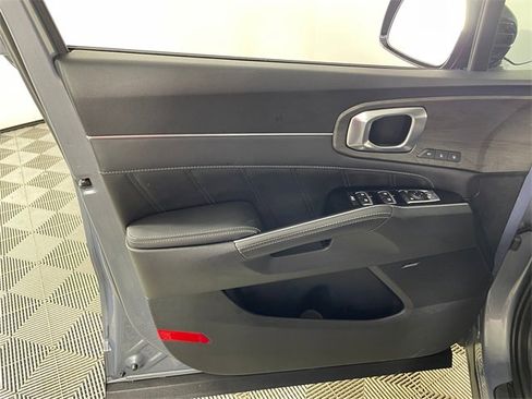 Certified 2024 Kia Sorento SX Prestige image 16