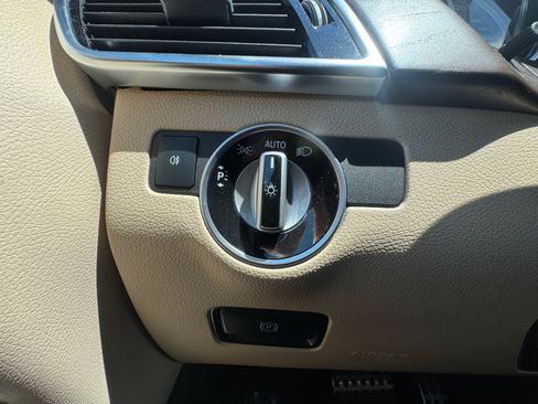 Used 2019 Mercedes-Benz GLE 400 4MATIC image 30