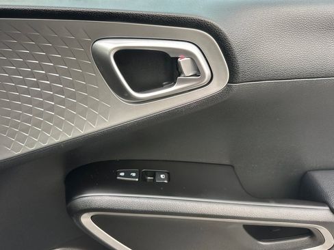 Used 2024 Kia Soul LX w/ Option Group 015 image 19