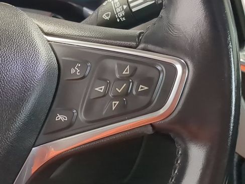 Used 2020 Chevrolet Equinox LT w/ Driver Convenience Package FWD image 30