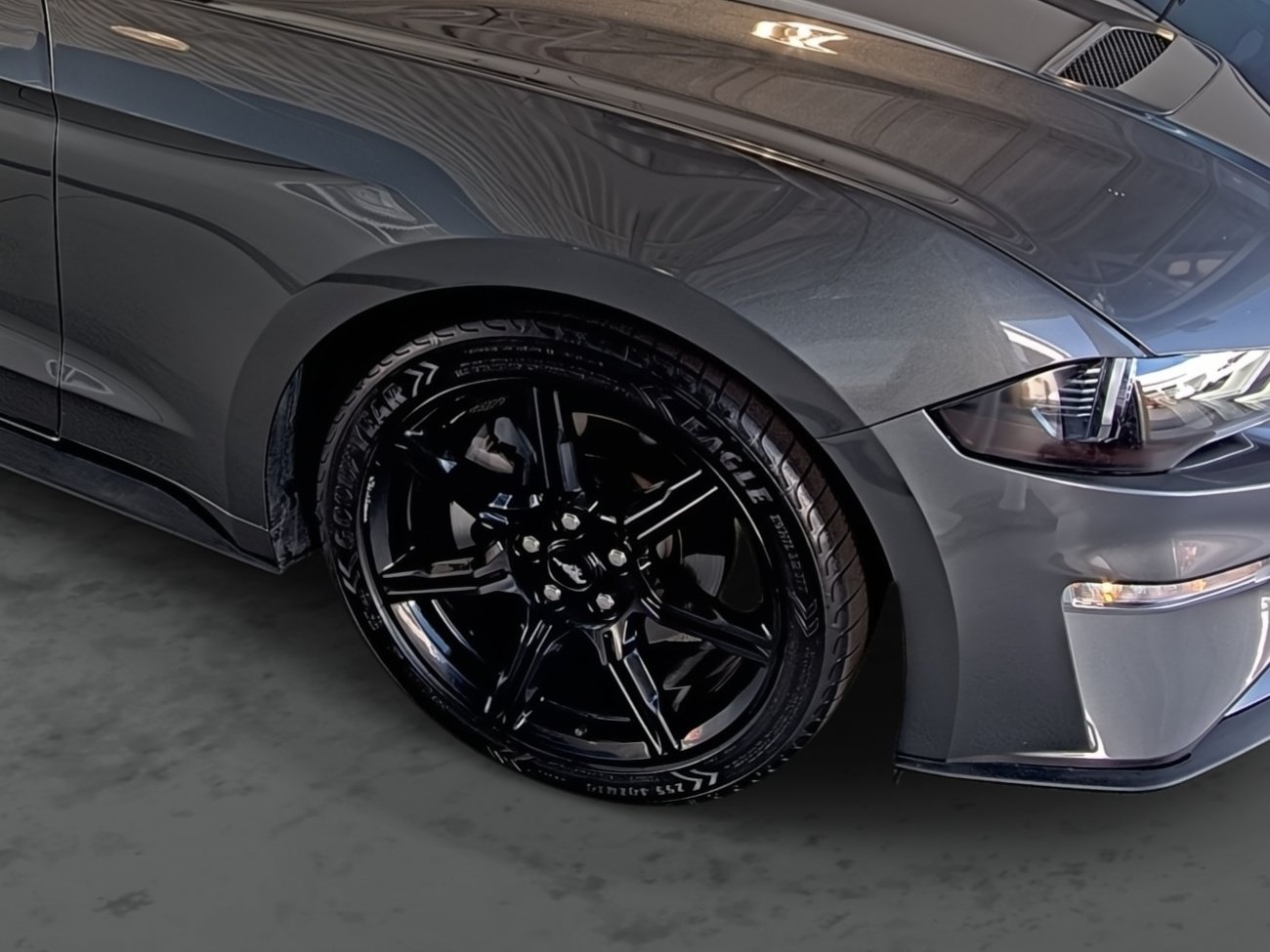 Used 2019 Ford Mustang Premium w/ Black Accent Package RWD image 14