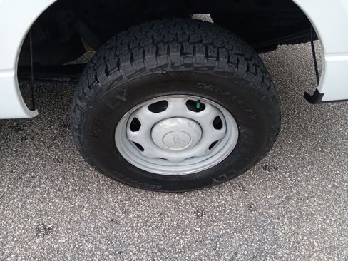 Used 2014 Ford F150 XL w/ Trailer Tow Package AWD/4WD image 4