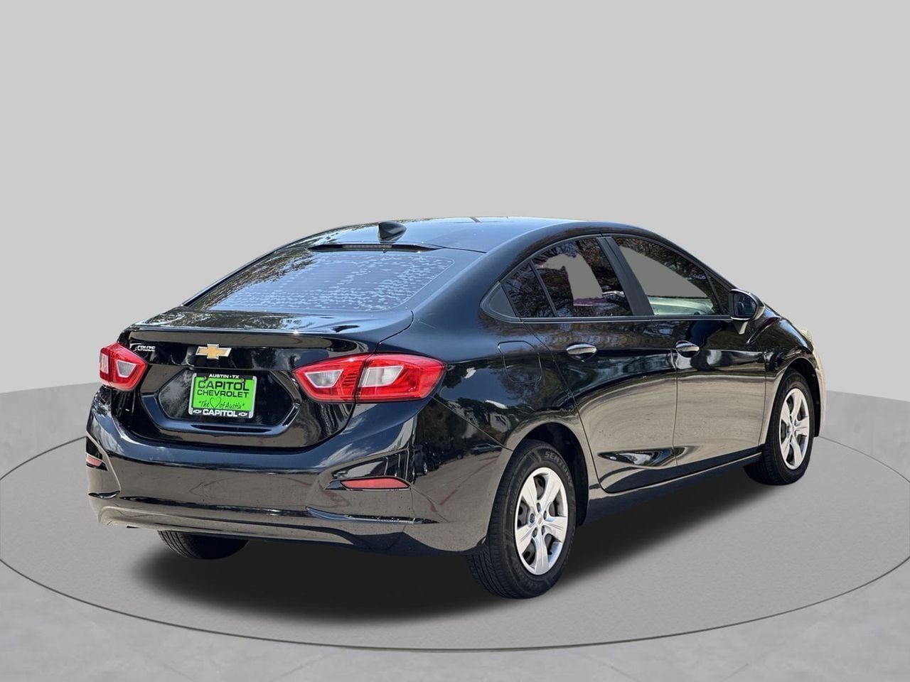 Used 2018 Chevrolet Cruze LS FWD image 5