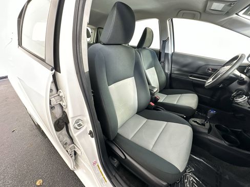 Used 2016 Toyota Prius C Two image 30