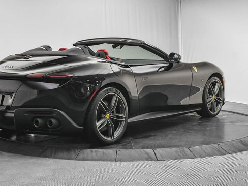 Certified 2025 Ferrari Roma Spider image 9