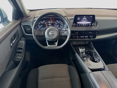Used 2022 Nissan Rogue SV FWD image 17