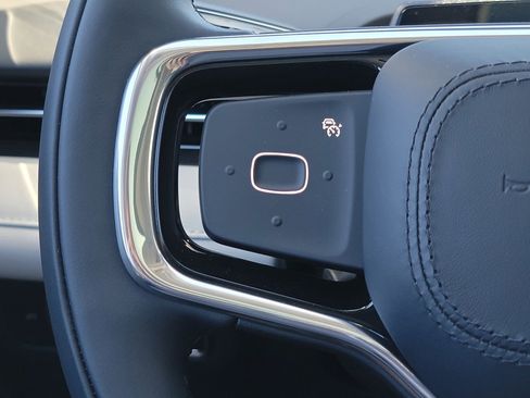 New 2025 Lincoln Nautilus Reserve image 28