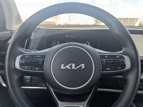 Certified 2023 Kia Sportage EX image 31